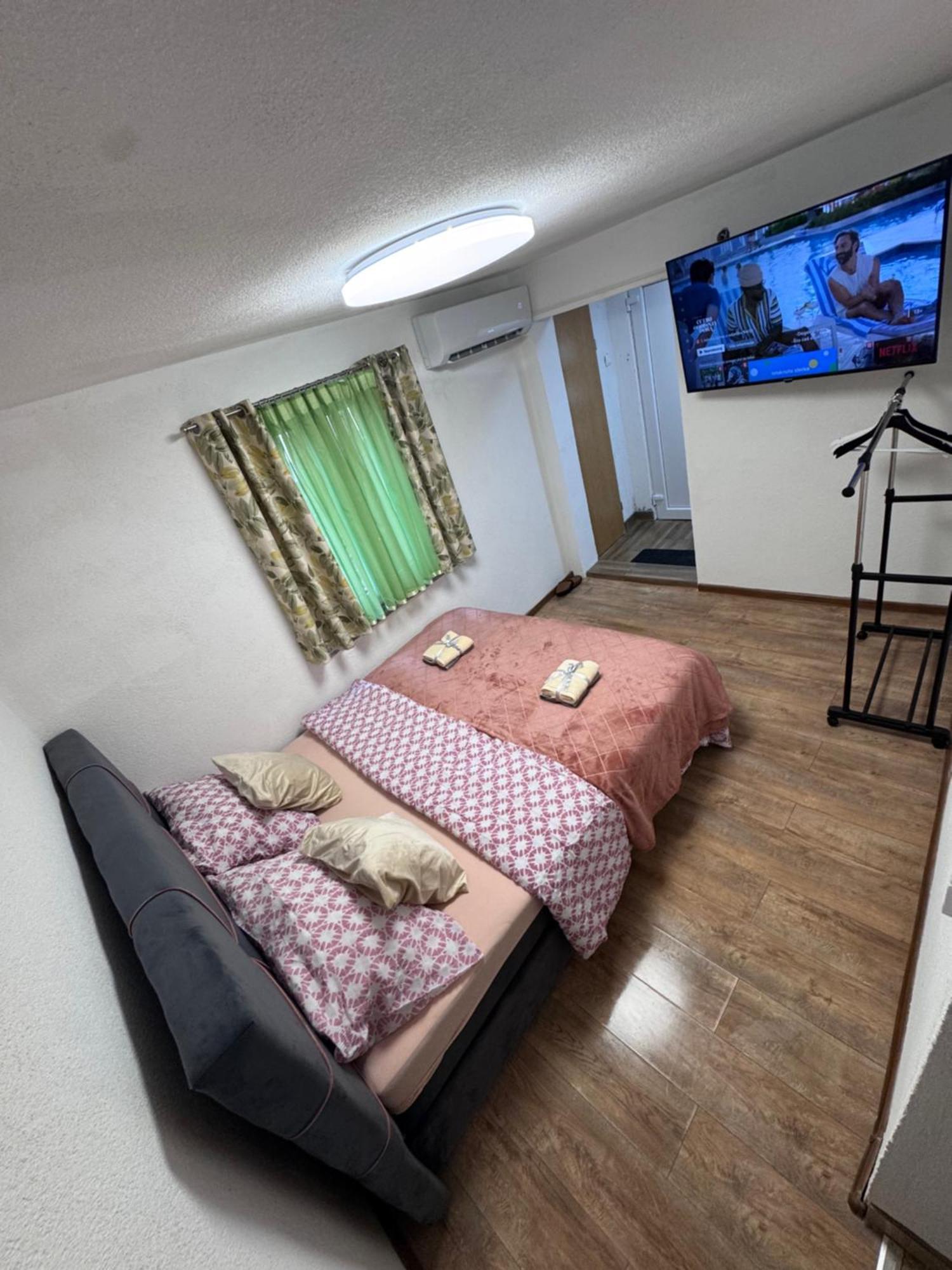 Apartman Josip Gospic Exterior photo